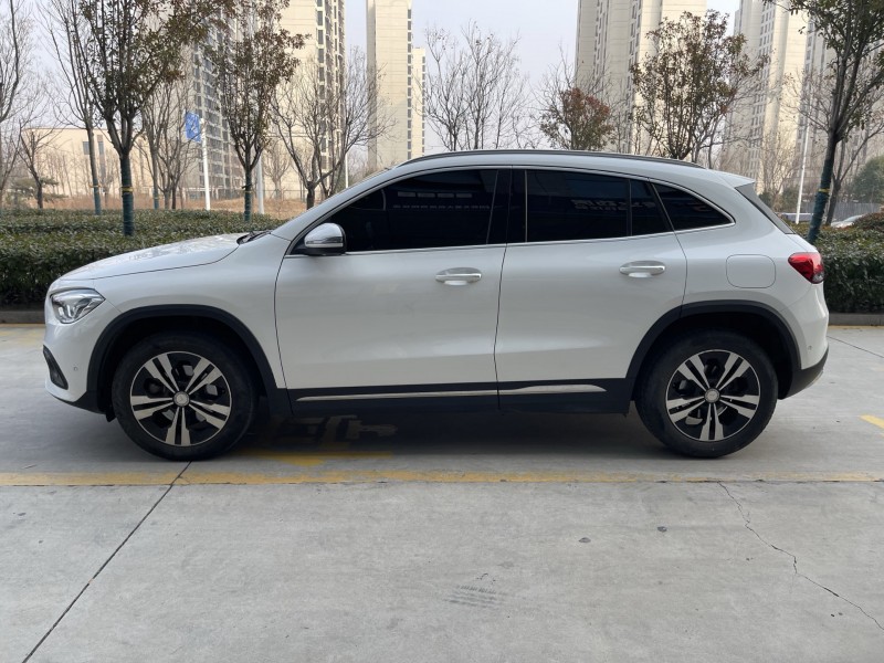 济宁21年奔驰GLA7