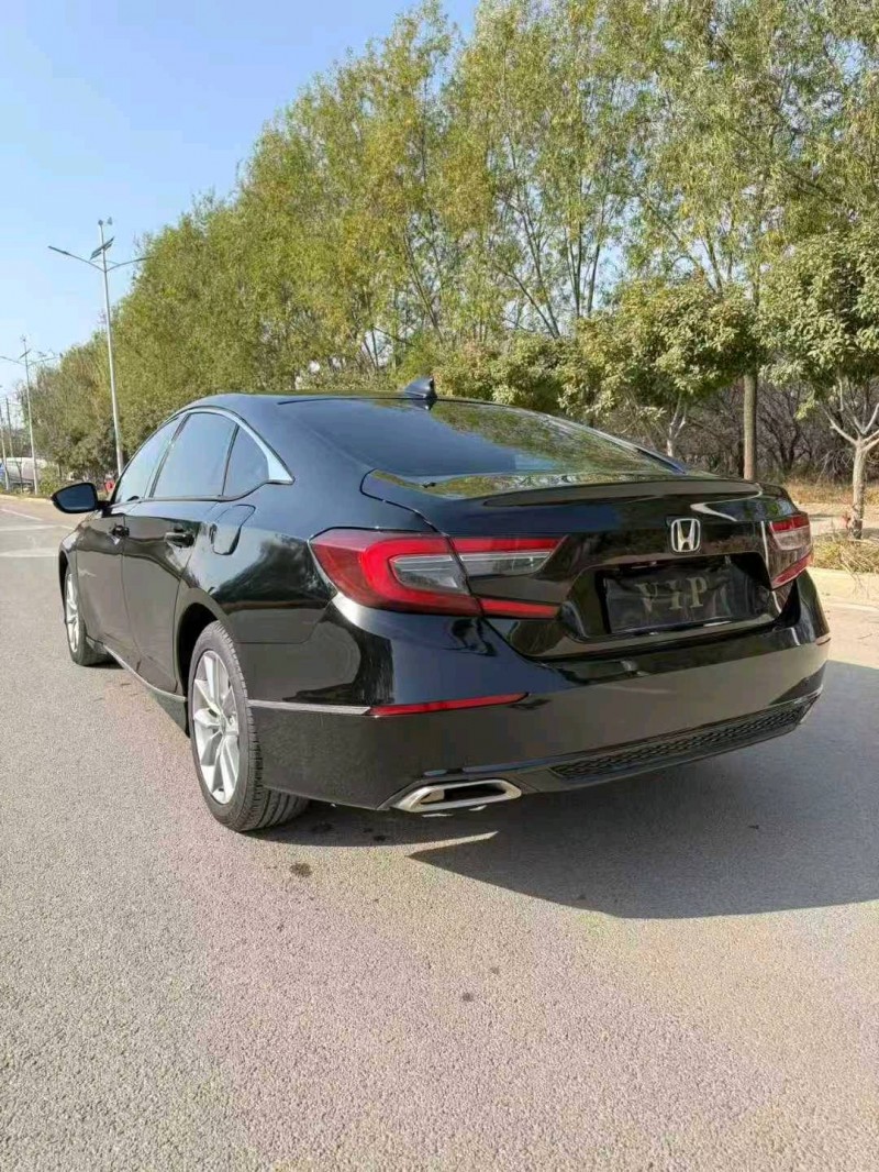 许昌22年本田雅阁5