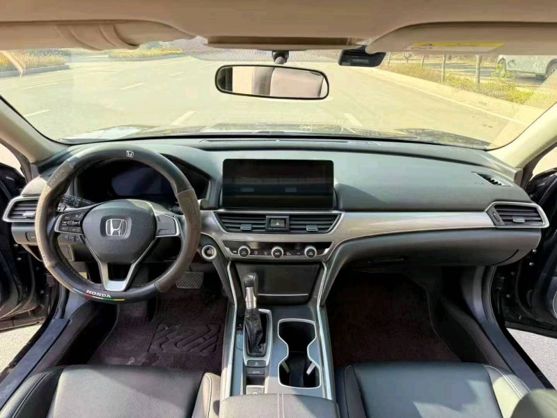 许昌22年本田雅阁7