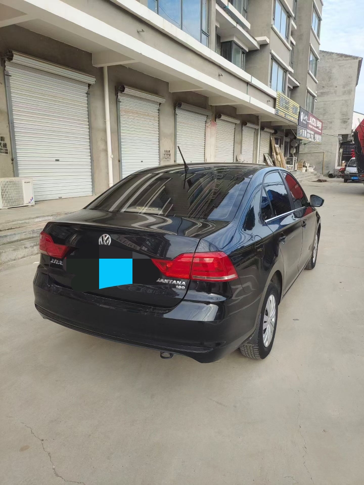 邯郸17年大众桑塔纳9