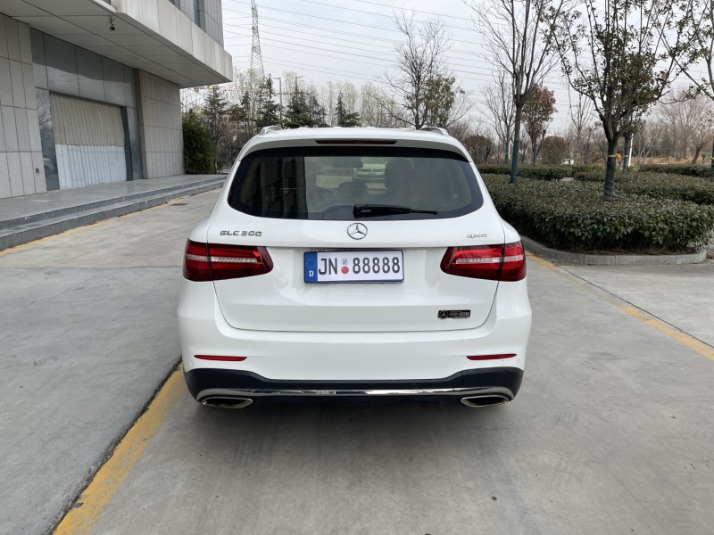 济宁17年奔驰GLC9