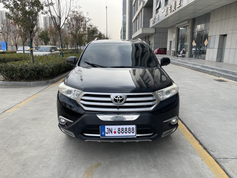 济宁14年丰田汉兰达1