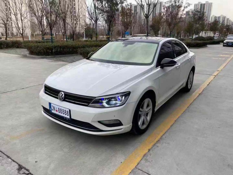 济宁17年大众凌渡3