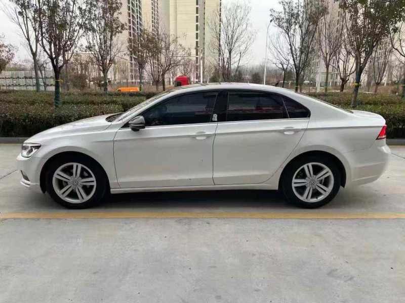 济宁17年大众凌渡8