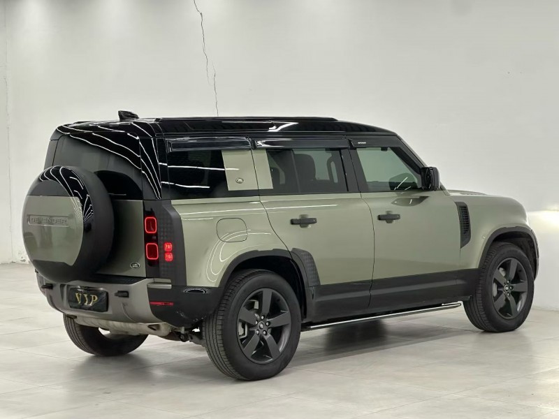 唐山23年路虎卫士8