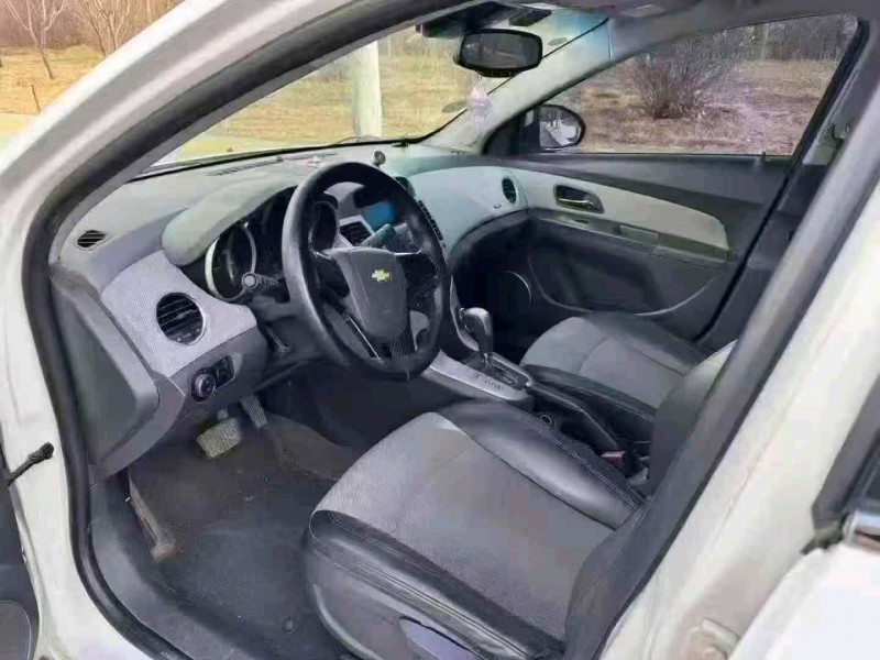 廊坊12年雪佛兰科鲁兹6