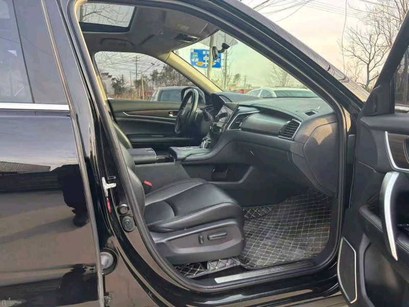 徐州17年本田冠道7