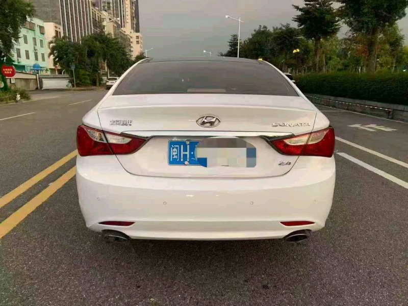 佛山15年现代索纳塔9