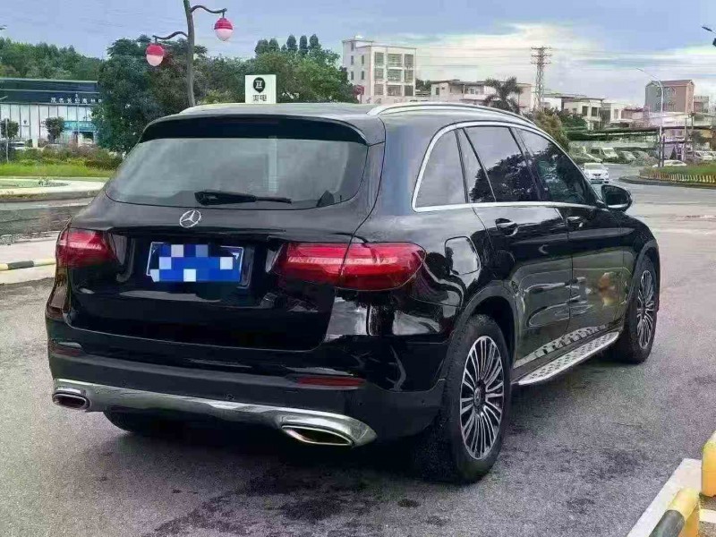江门19年奔驰GLC7