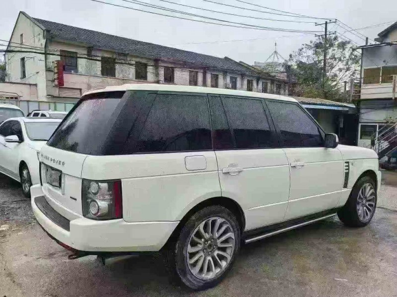 张家界13年路虎揽胜7