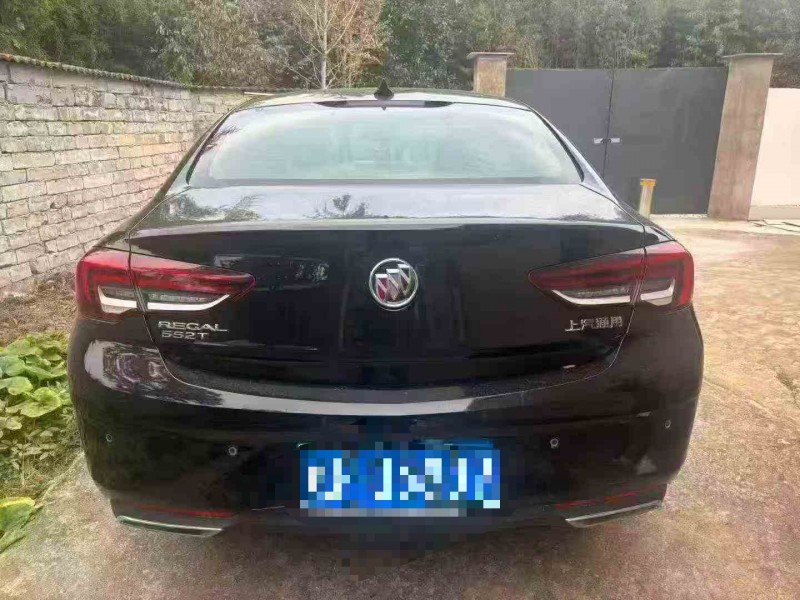 蚌埠21年别克君威9