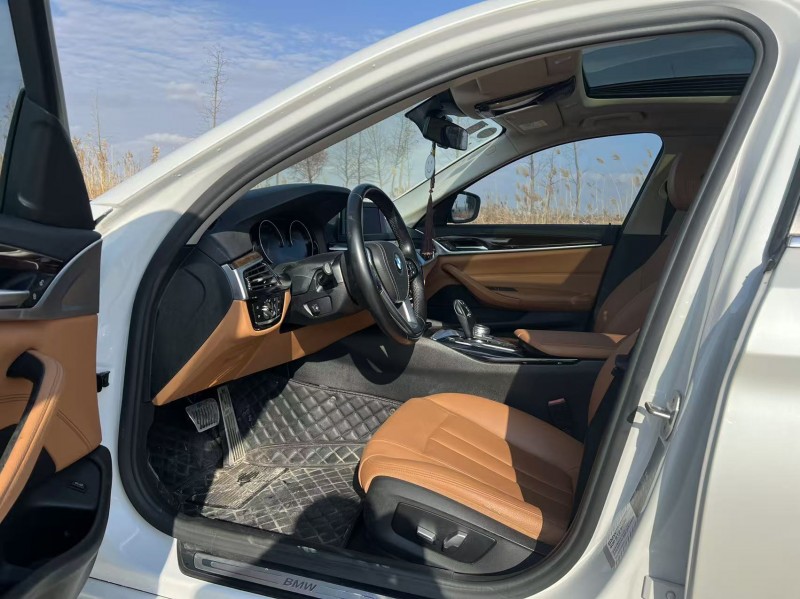 盐城18年宝马5系4