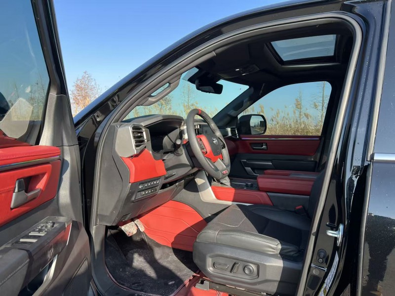 盐城25年丰田红杉4