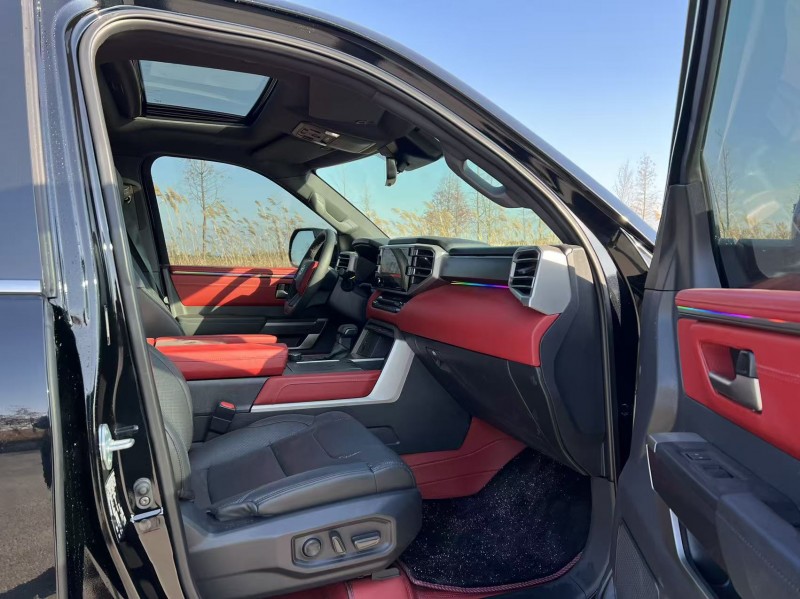 盐城25年丰田红杉6