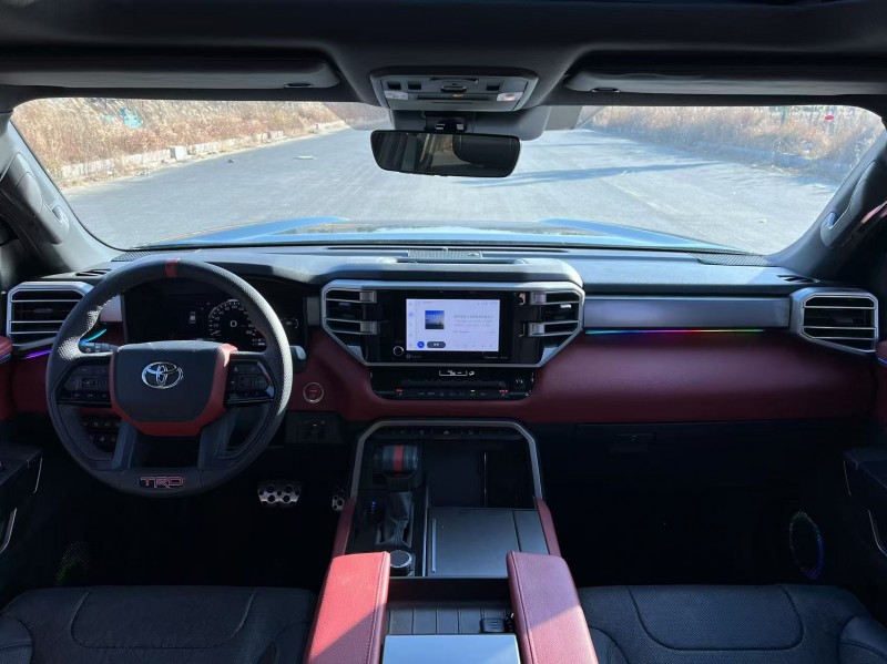 盐城25年丰田红杉7