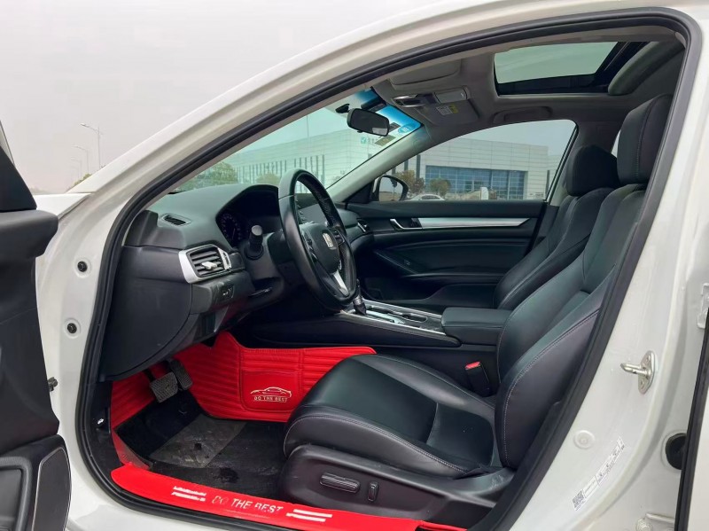 盐城19年本田雅阁4