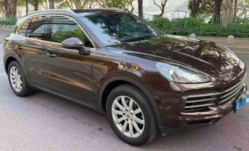 三明18年保时捷卡宴2