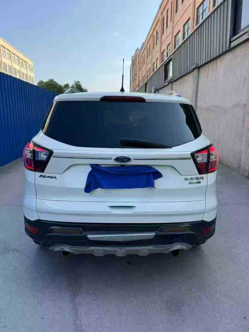 金华17年福特翼虎9