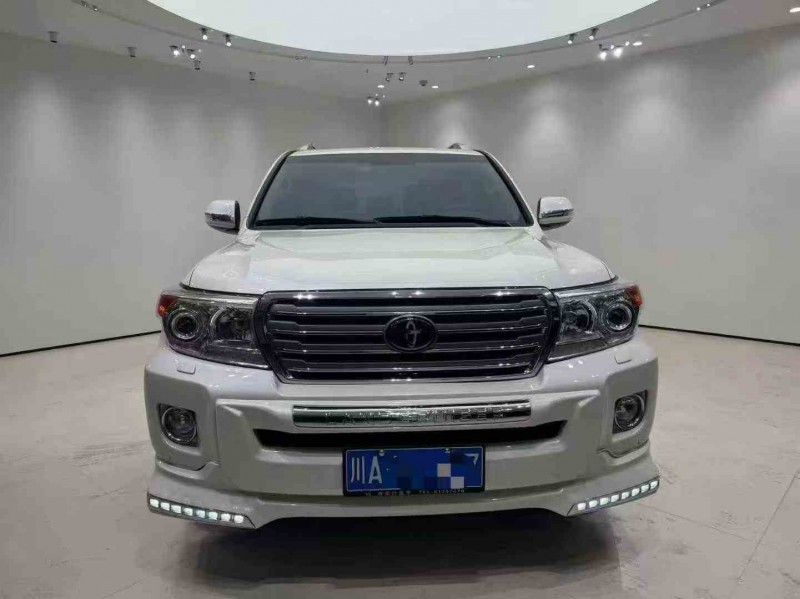 广元16年丰田兰德酷路泽1