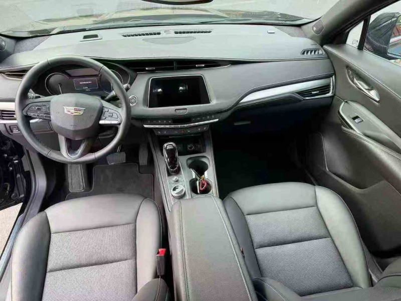 嘉兴22年凯迪拉克XT54