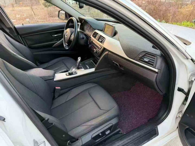 金华14年宝马3系4