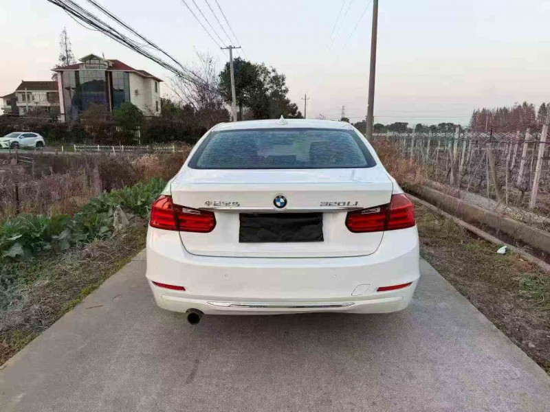 金华14年宝马3系9