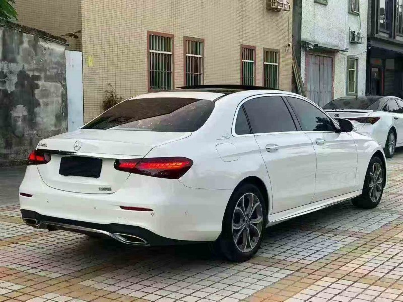 湛江21年奔驰E8