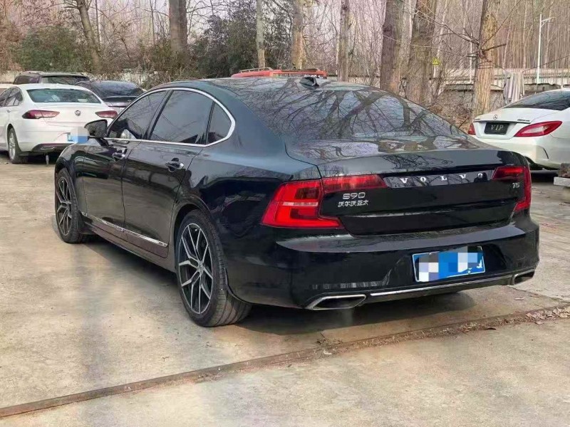 东营19年沃尔沃S907