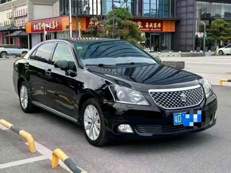 佛山12年丰田皇冠3