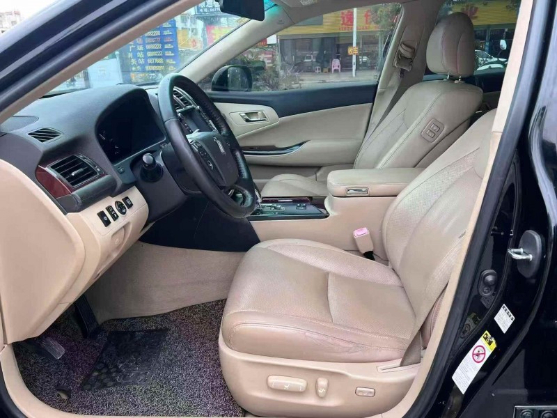 佛山12年丰田皇冠4