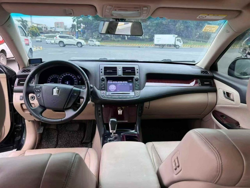 佛山12年丰田皇冠5