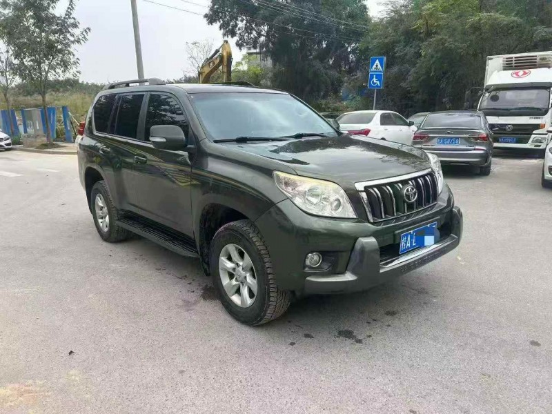 桂林12年丰田普拉多2