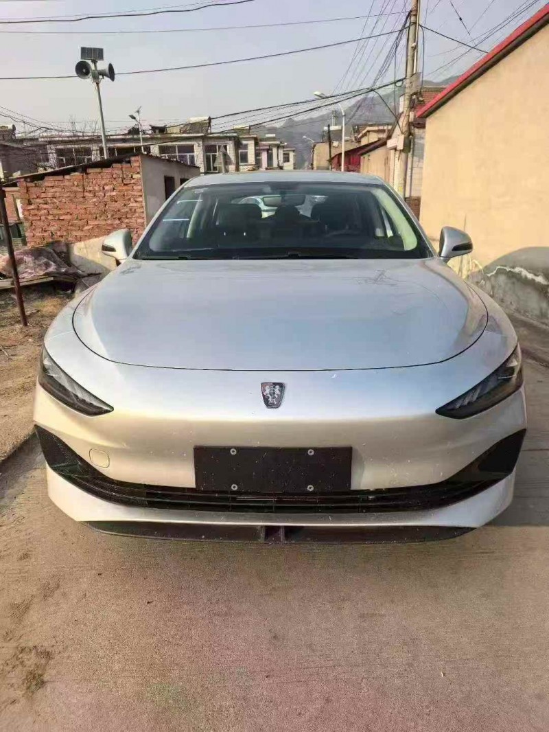 承德25年荣威D71