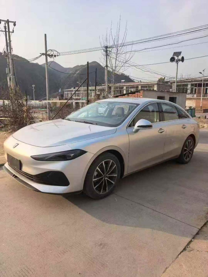 承德25年荣威D72