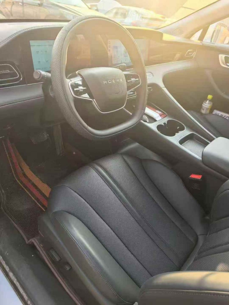 承德25年荣威D74