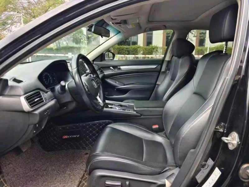 广州20年本田雅阁5