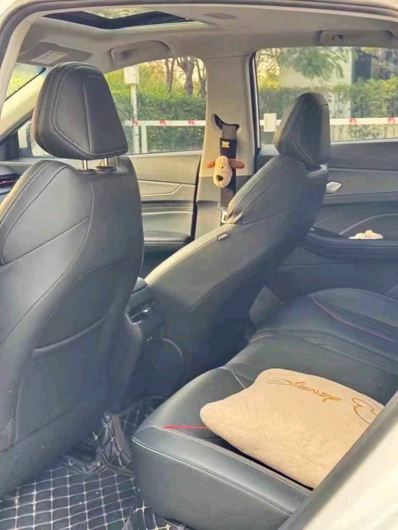 广州22年吉利帝豪7