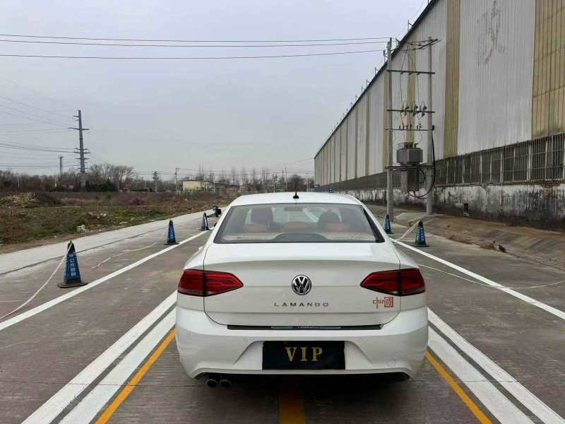 菏泽18年大众凌渡9