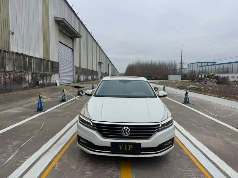 菏泽19年大众朗逸1