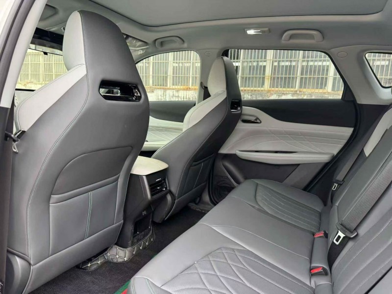 菏泽25年长安汽车UNI5