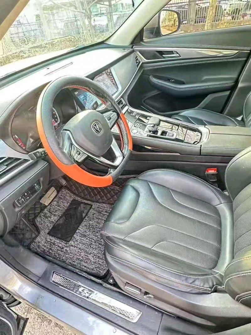 济宁19年长安汽车CS854