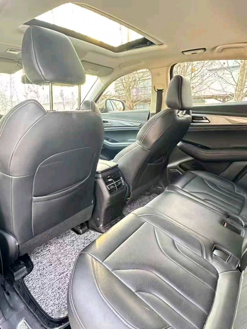 济宁19年长安汽车CS855