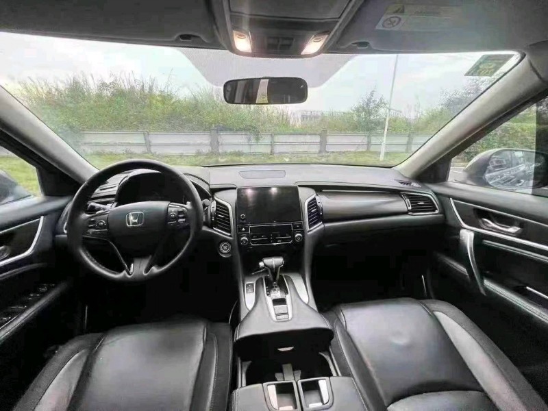 广州19年本田冠道9