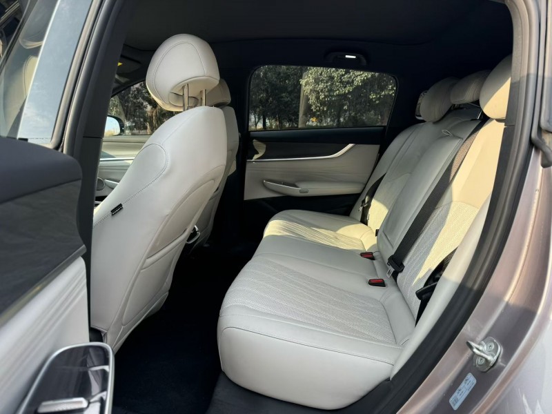 济宁25年长安汽车启源4