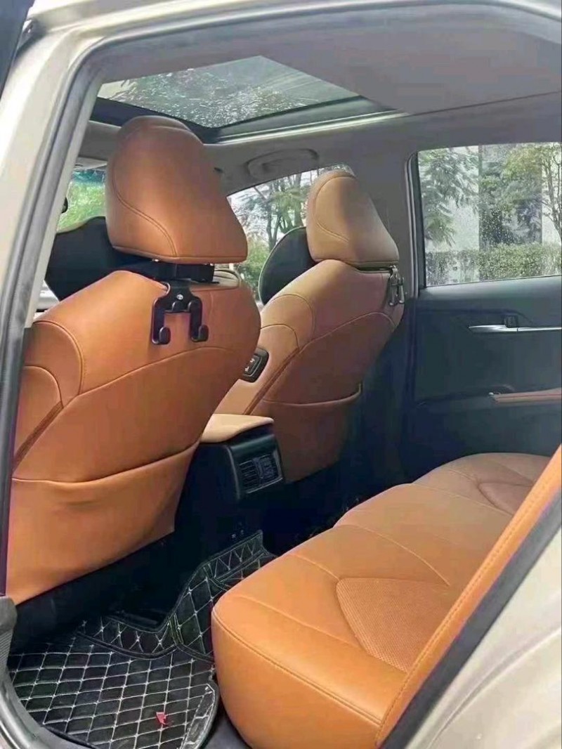 广州21年丰田凯美瑞7