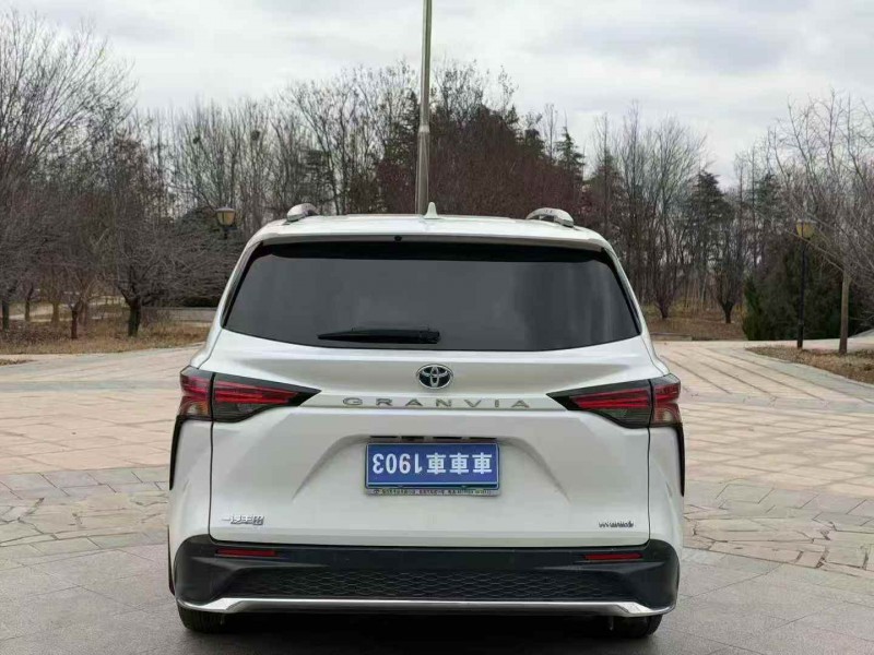 枣庄24年丰田塞纳7