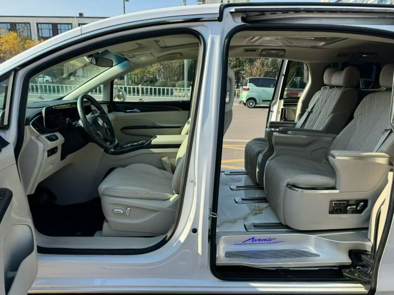 济宁23年别克GL86