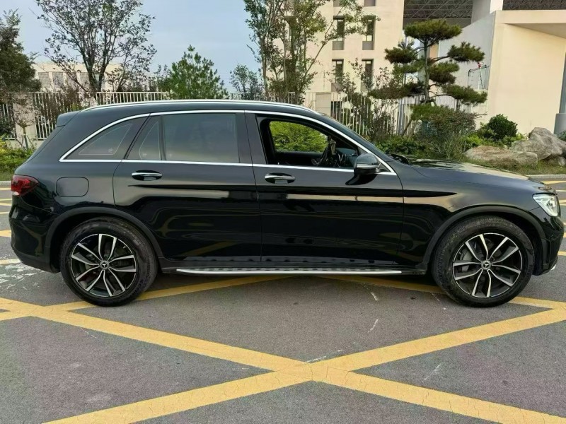 济宁22年奔驰GLC6