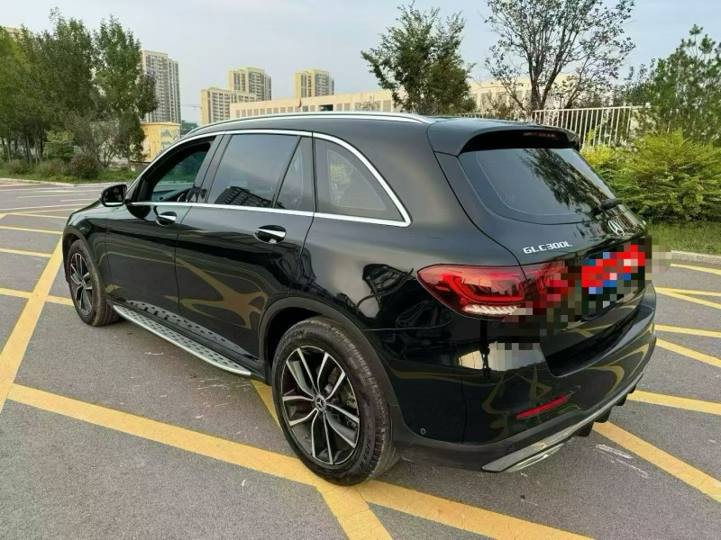 济宁22年奔驰GLC7