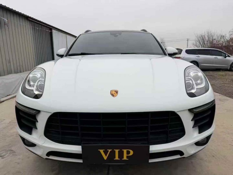 泰安17年保时捷Macan1